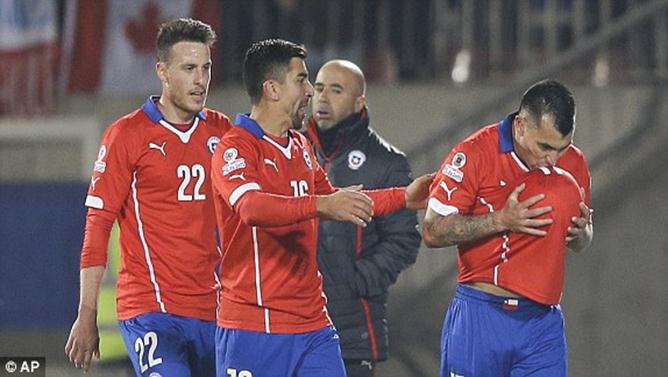 Video bàn thắng: Chile 5-0 Bolivia (Copa America 2015)